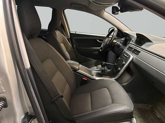 Volvo V70 9 of 20