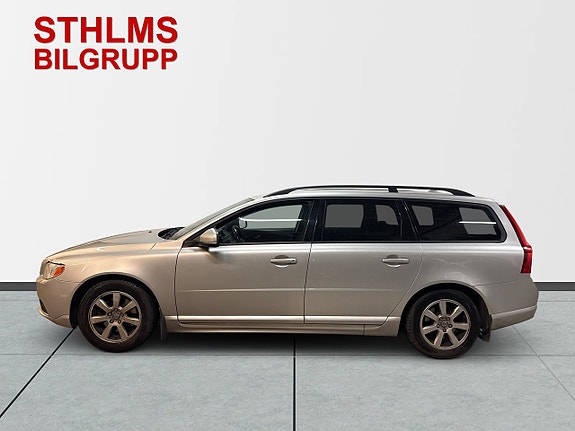 Volvo V70 2 of 20