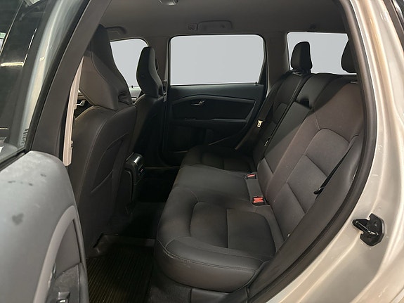 Volvo V70 7 of 20