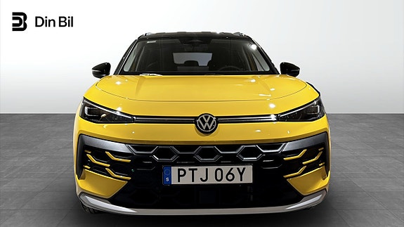 Volkswagen T-Roc 4 of 5