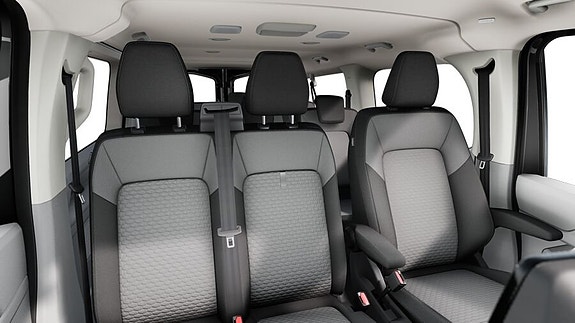 Volkswagen Caravelle 5 of 5