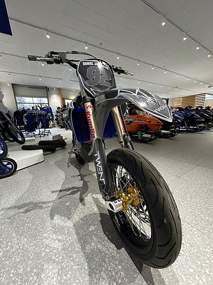 Yamaha YZ250F 6 of 9
