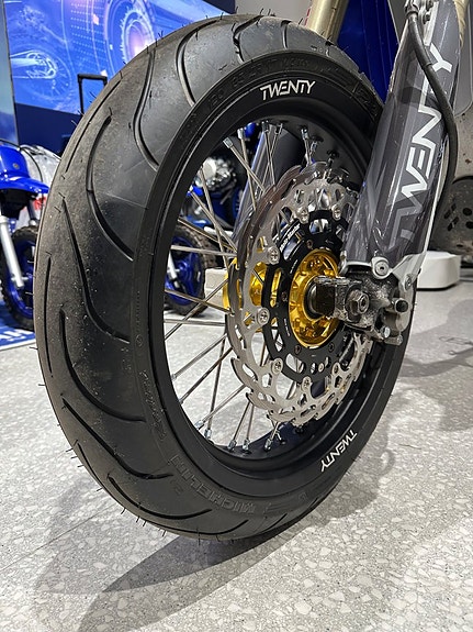 Yamaha YZ250F 3 of 9