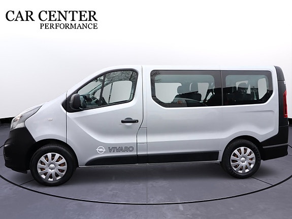 Opel Vivaro 4 of 5