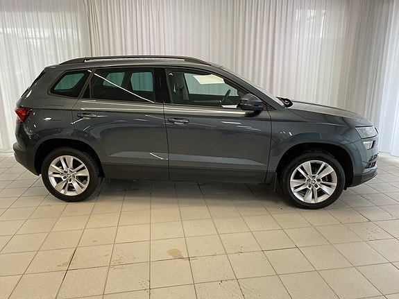 Skoda Karoq 2 of 5