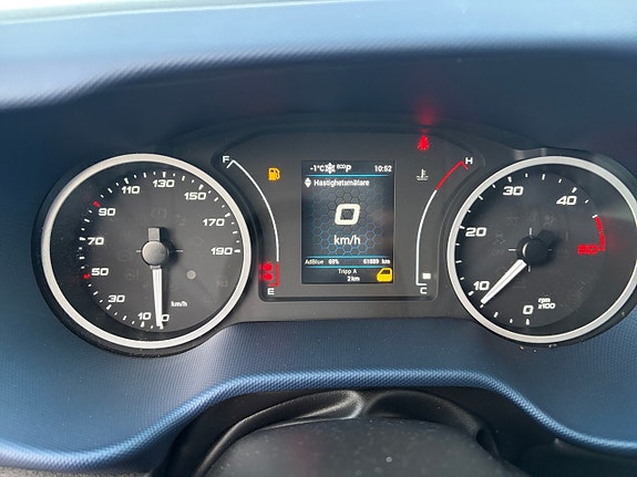 Iveco Daily 12 of 12