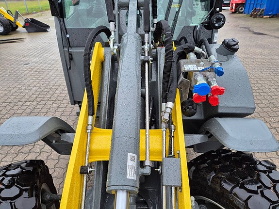 Kramer 5045PF /2,4t lastare / 30km / motorhydraulik 7 of 12