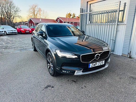 Volvo V90 Cross Country