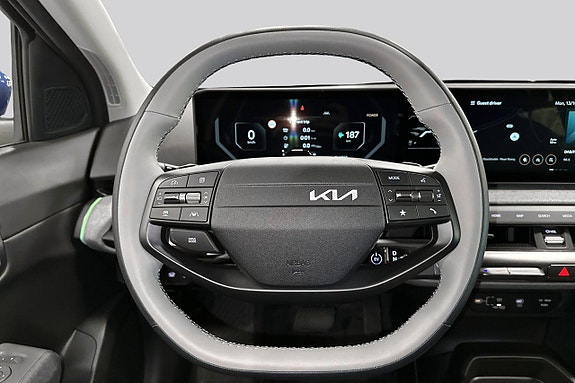 Kia EV4 9 of 23