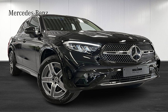 Mercedes-Benz GLC300 e 2 of 5