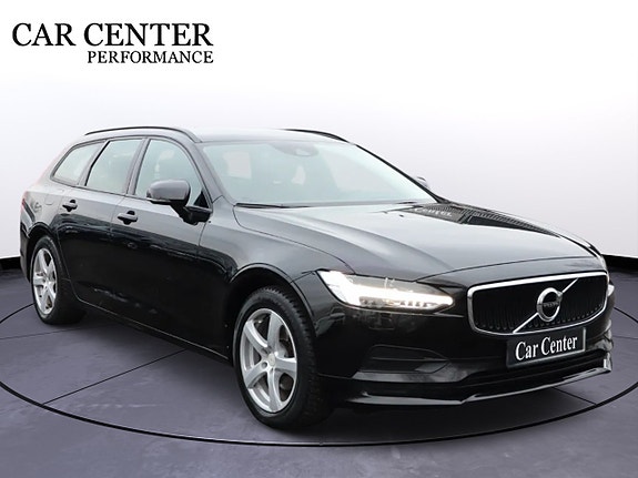 Volvo V90 2 of 5