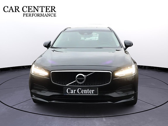 Volvo V90 3 of 5