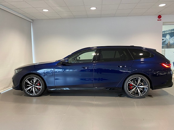 BMW 530e 2 of 15