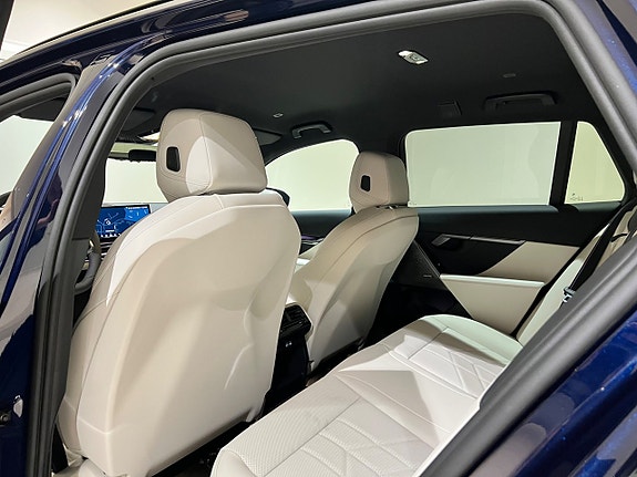BMW 530e 8 of 15