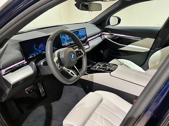 BMW 530e 4 of 15