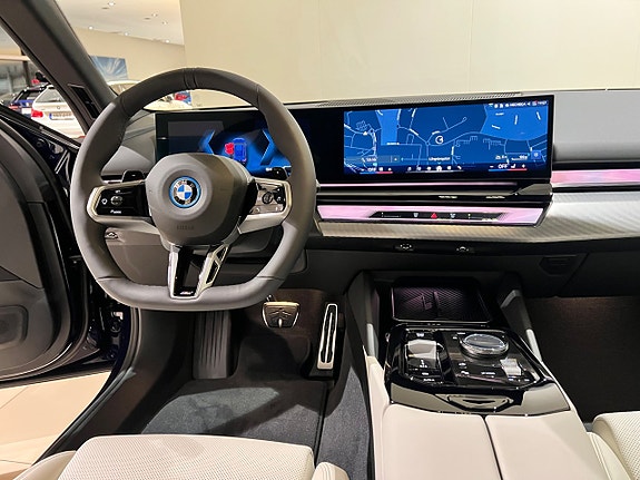 BMW 530e 10 of 15