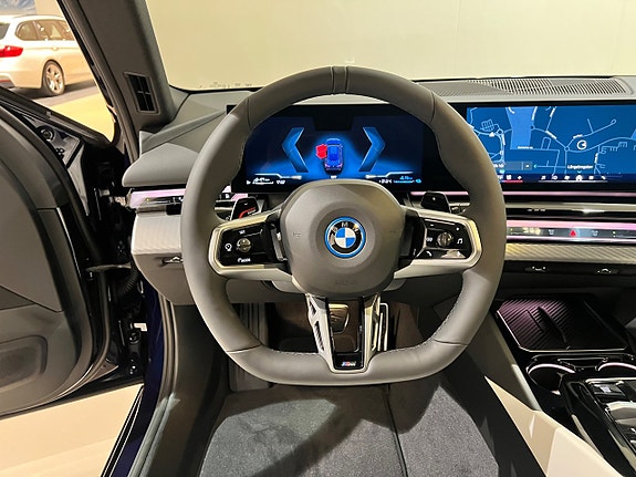 BMW 530e 11 of 15