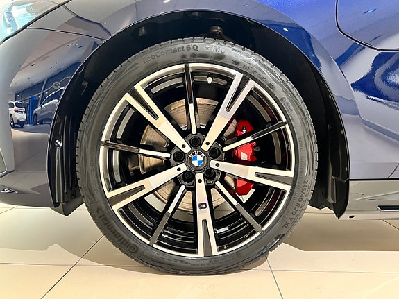 BMW 530e 3 of 15