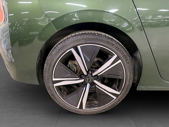 Peugeot 308 16 of 17