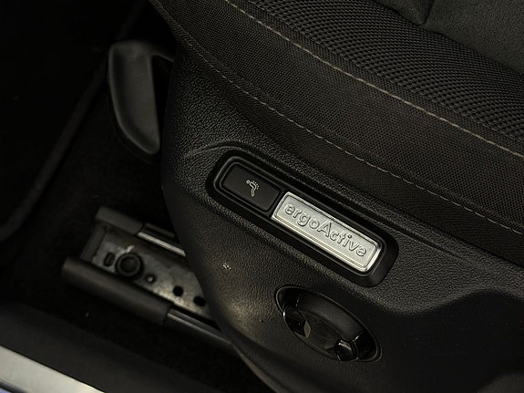 Volkswagen Tiguan Allspace 15 of 27