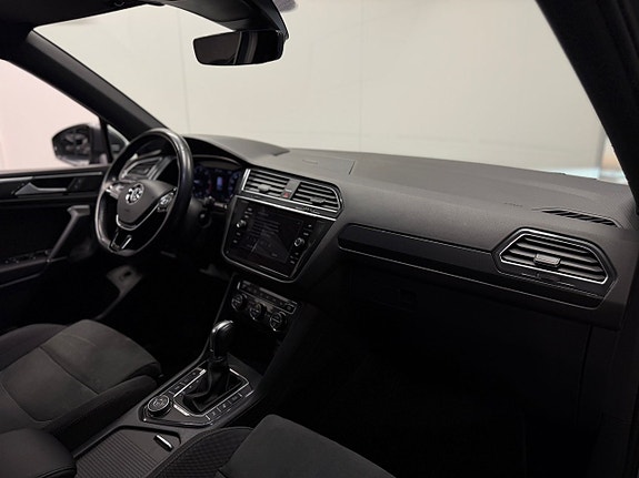Volkswagen Tiguan Allspace 25 of 27