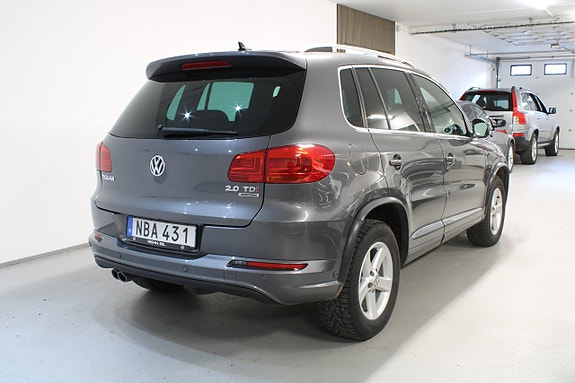 Volkswagen Tiguan 4 of 5