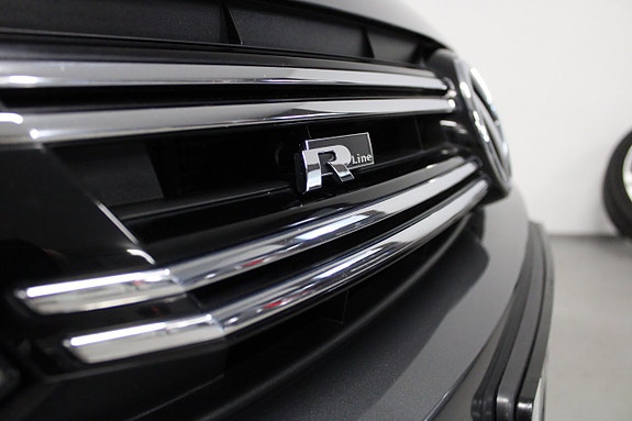 Volkswagen Tiguan 9 of 17
