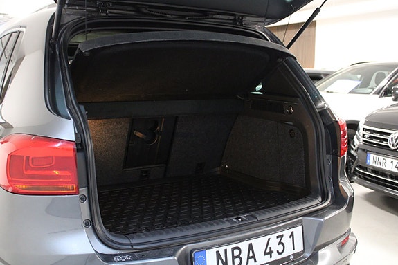 Volkswagen Tiguan 6 of 17
