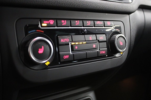 Volkswagen Tiguan 12 of 17