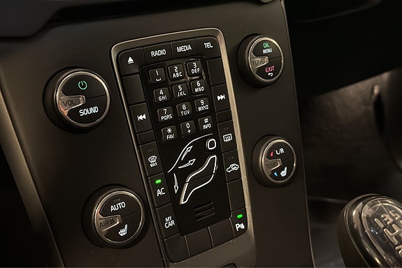 Volvo V40 17 of 18