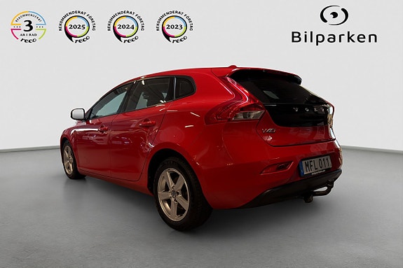 Volvo V40 3 of 18