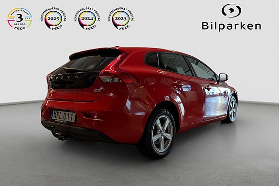 Volvo V40 4 of 18