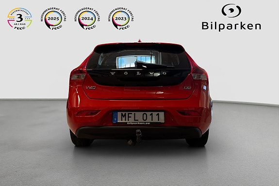 Volvo V40 6 of 18