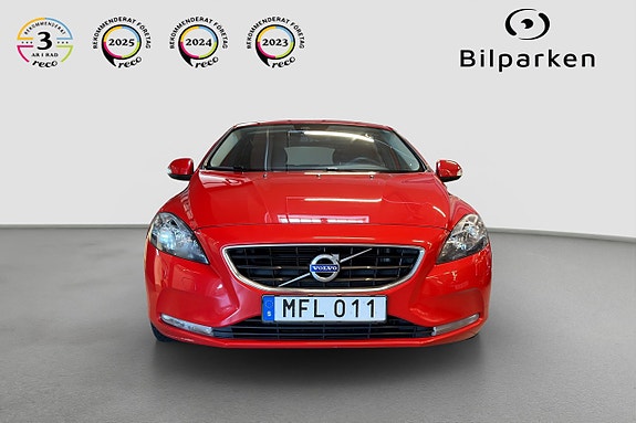 Volvo V40 5 of 18