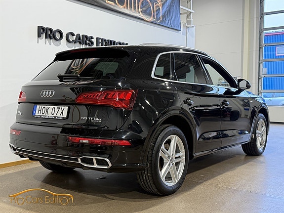 Audi Q5 4 of 5
