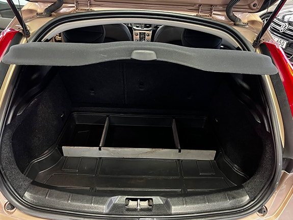 Volvo V40 Cross Country 8 of 15