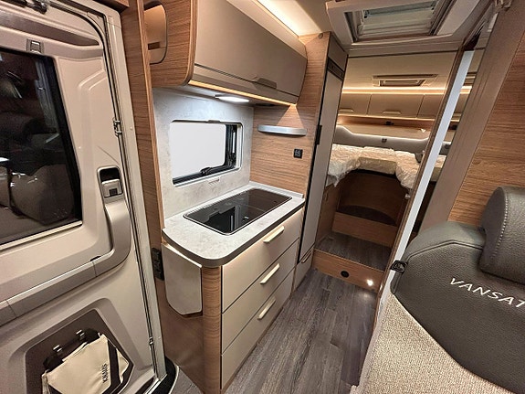 Knaus VAN TI VANSATION 650 MEG AUTOMAT ADAPTIV FARTHÅLLARE 12 of 30