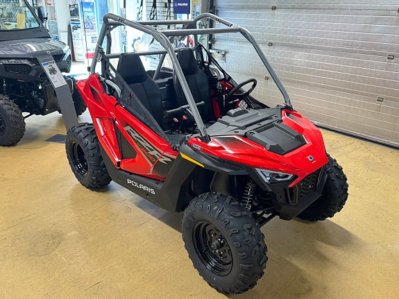 Polaris RZR 200 EFI Indy Red/Storm Grey -27 2 of 6