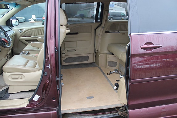 Honda Odyssey 9 of 13