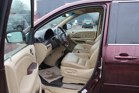 Honda Odyssey 8 of 13