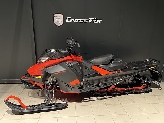 Ski-Doo Summit SP 146 600R