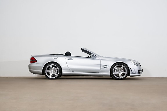 Mercedes-Benz SL63 23 of 23