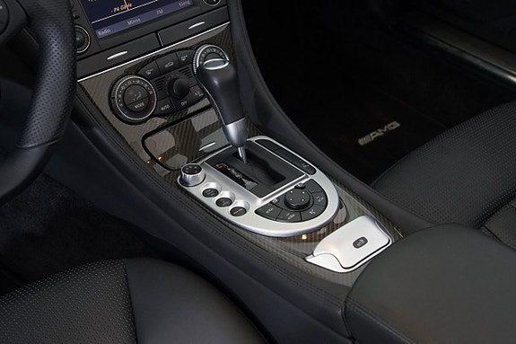 Mercedes-Benz SL63 15 of 23