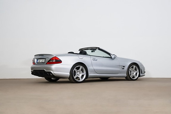 Mercedes-Benz SL63 22 of 23