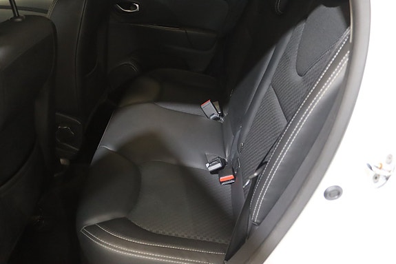 Renault Clio 13 of 19