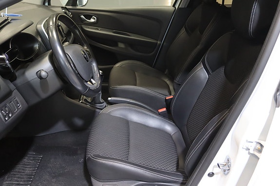 Renault Clio 14 of 19