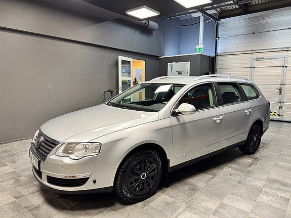 Volkswagen Passat 3 of 5