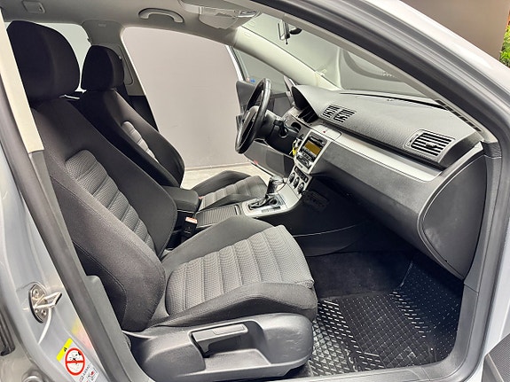 Volkswagen Passat 7 of 9