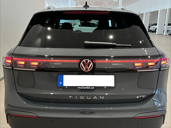 Volkswagen Tiguan 9 of 24