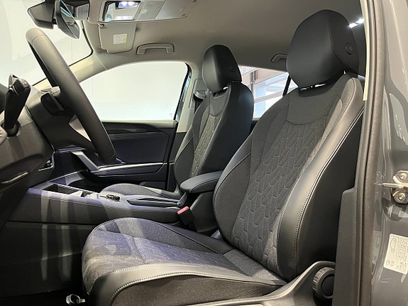 Volkswagen Tiguan 15 of 24